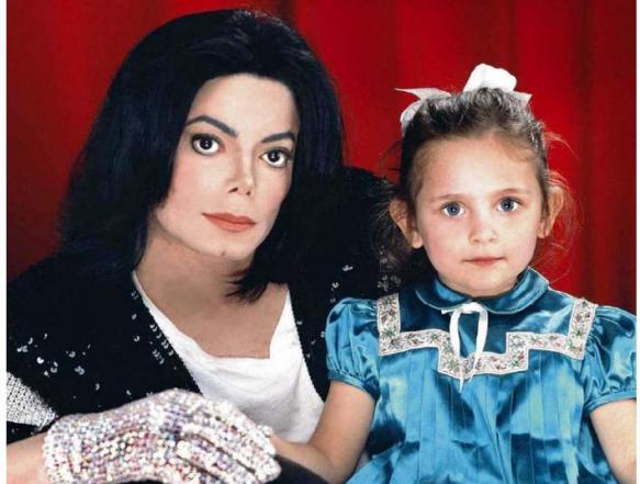 Paris-And-Her-Father-Michael-Jackson-paris-jackson-34134121-583-441.jpg